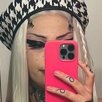gia_string Nude