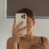 Isabellaer Nude