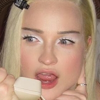 Kim Petras Nude