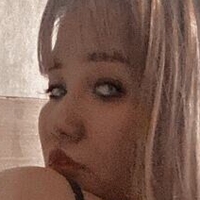 kimnextd00r Nude