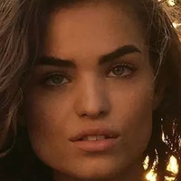 Robin Holzken Nude