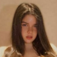 Sarah Bustani Nude