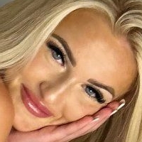 Sophie Aspin Nude